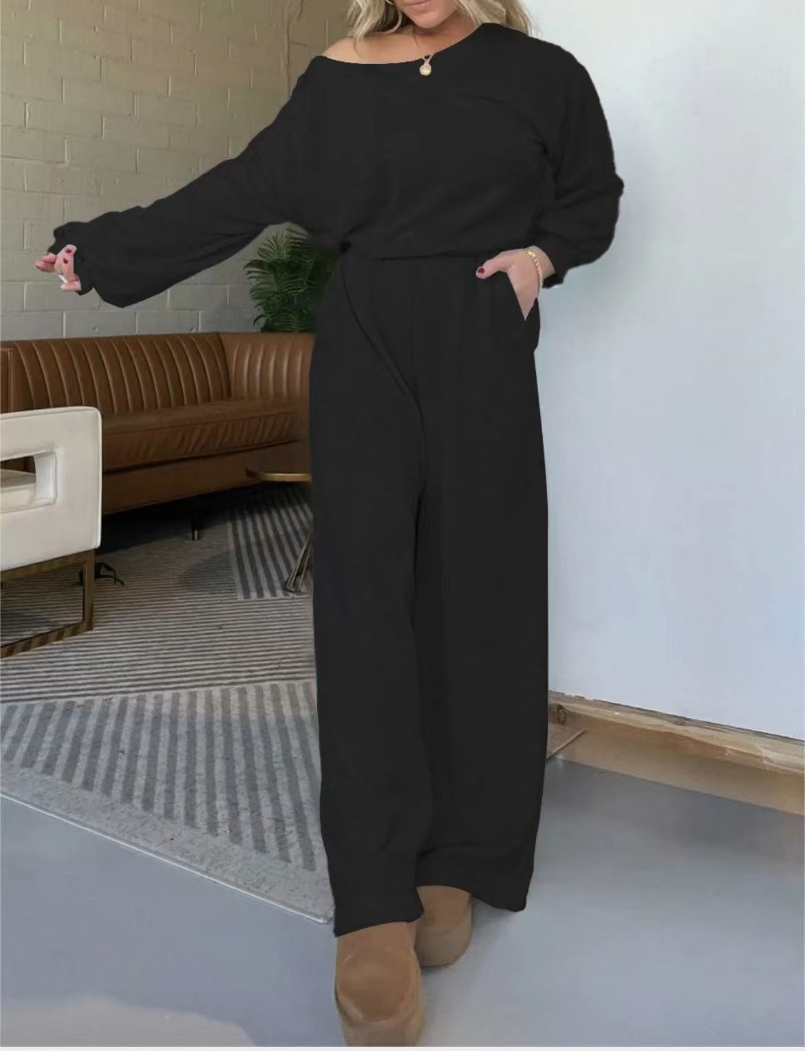 Damen Jumpsuit Weite Beine Tiefes Dekolleté Eveloria
