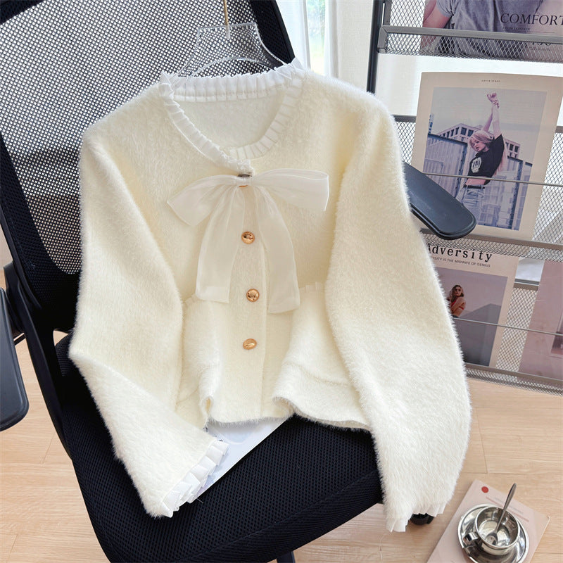 Damen Cardigan Flauschig Schleifenkragen Dekorative Knöpfe Eveloria