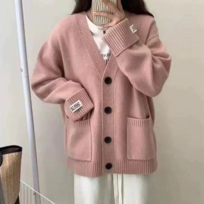 Damen Strickjacke V-Ausschnitt Große Taschen Beige Eveloria