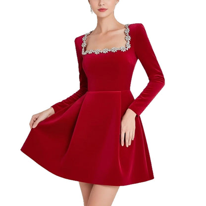 Damen Cocktailkleid Quadratischer Ausschnitt Kristallbesatz Eveloria