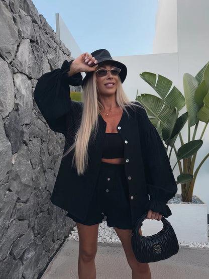 Damen Set Kurze Hose Luftige Bluse Rüschendetails