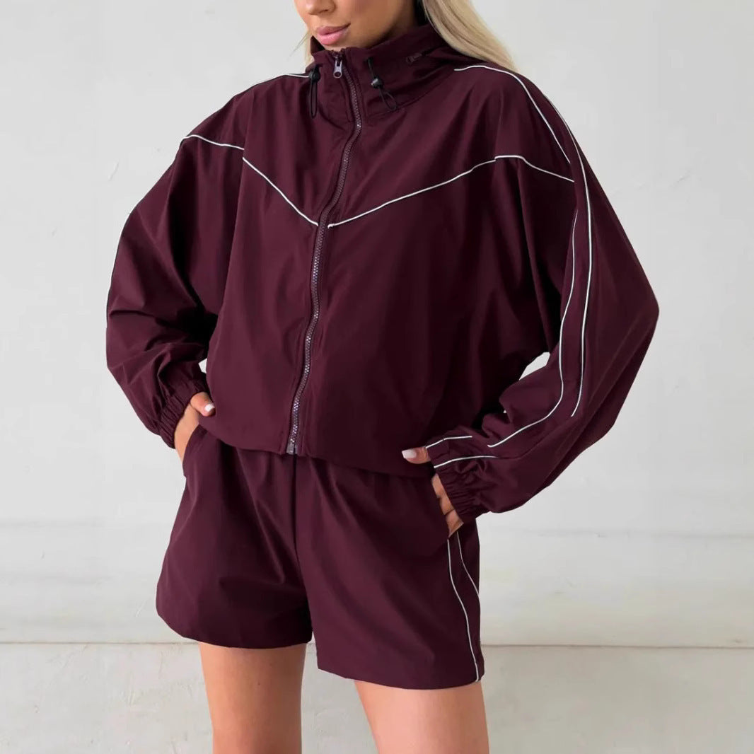 Damen Sportset Jacke Hochkragen Shorts Urban Style
