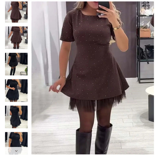 Damen Kleid mit Tüllsaum und schlichter Silhouette Eveloria - Eveloria