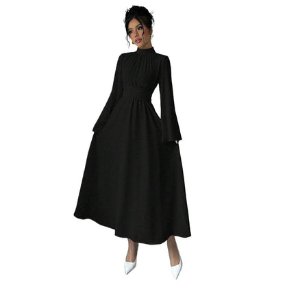 Damen Maxikleid mit schwingenden Ärmeln und hohem Kragen Eveloria
