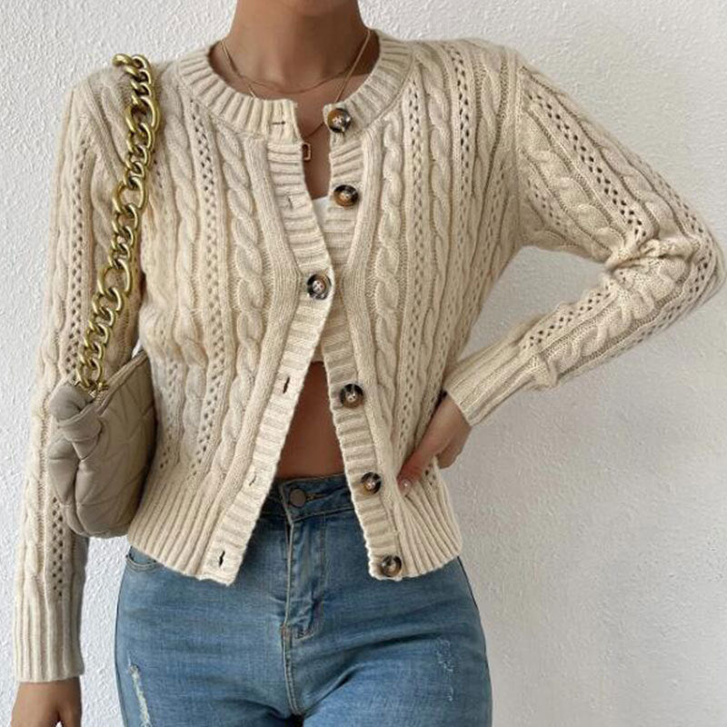 Damen Strickjacke Zopfmuster Glänzende Knöpfe Eveloria - Eveloria