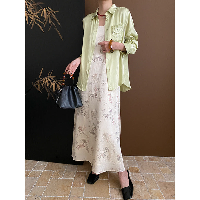 Damen Bluse klassischer Schnitt mit Stickdetailsweiß