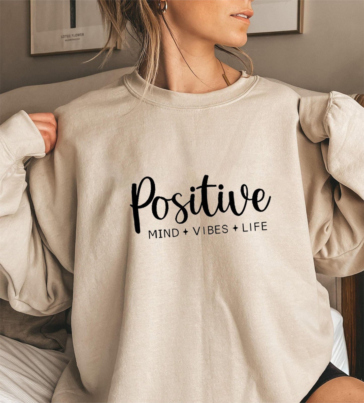 Damen Sweatshirt Voluminöse Ärmel Inspirierender Aufdruck Eveloria