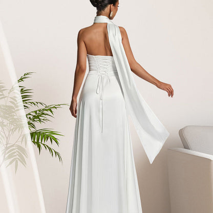 Damen Maxikleid Bandeau mit Halsschmuck und Satin