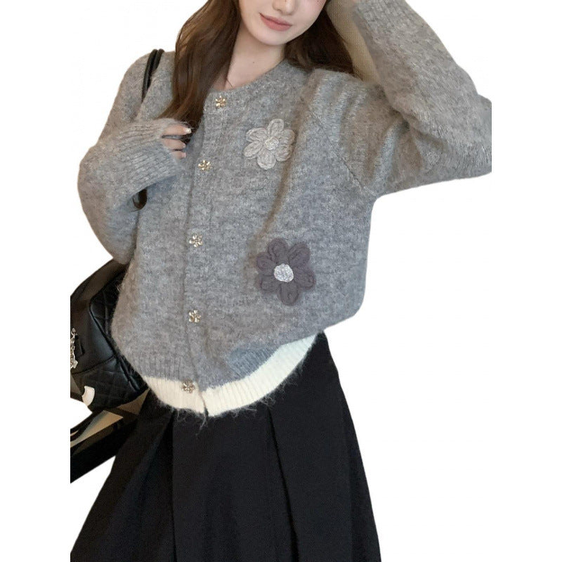 Damen Strickjacke mit Blumenapplikationen Kuschelig