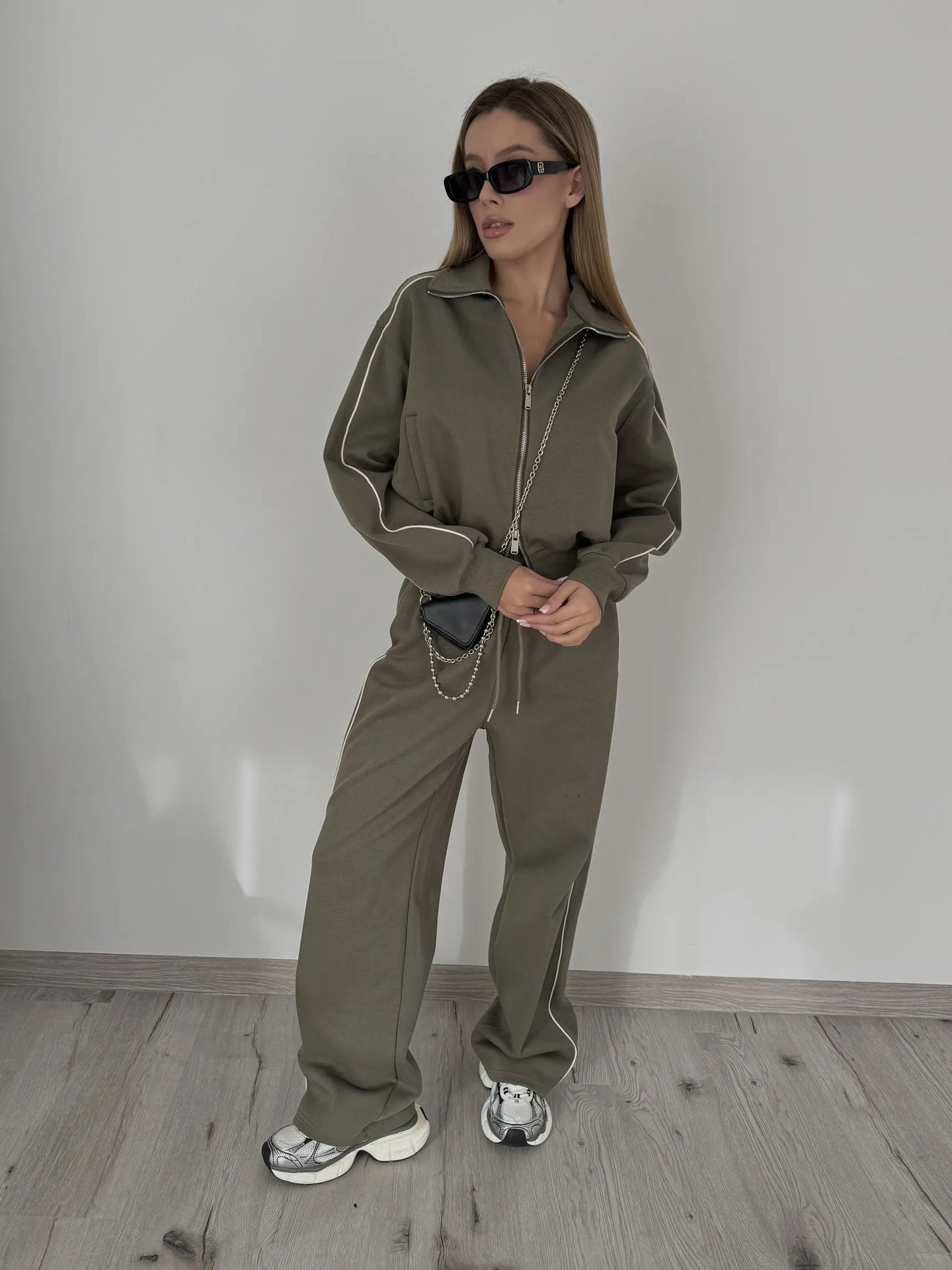 Damen Jogginganzug-Set mit Reißverschlüssen und Kontrastnähten
