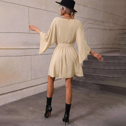 Damen Minikleid Weite Ärmel Taillengürtel Eveloria