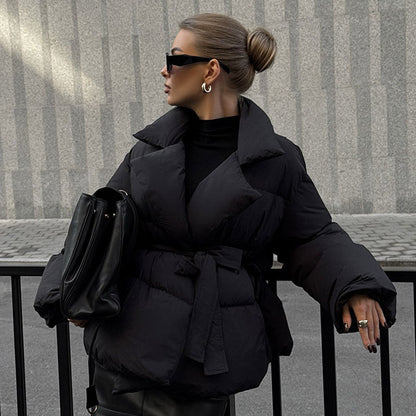 Damen Steppjacke mit Taillengürtel Schwarz Eveloria - Eveloria