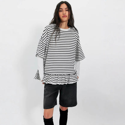 Damen Oversized T-Shirt Streifen Rüschendetail Weiss