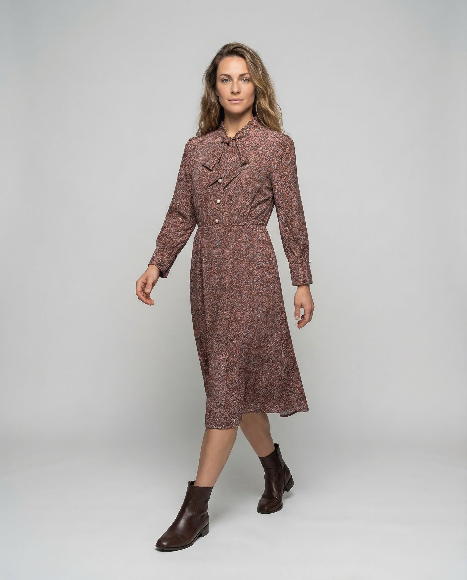 Damen Maxikleid mit Schluppenkragen - Eveloria