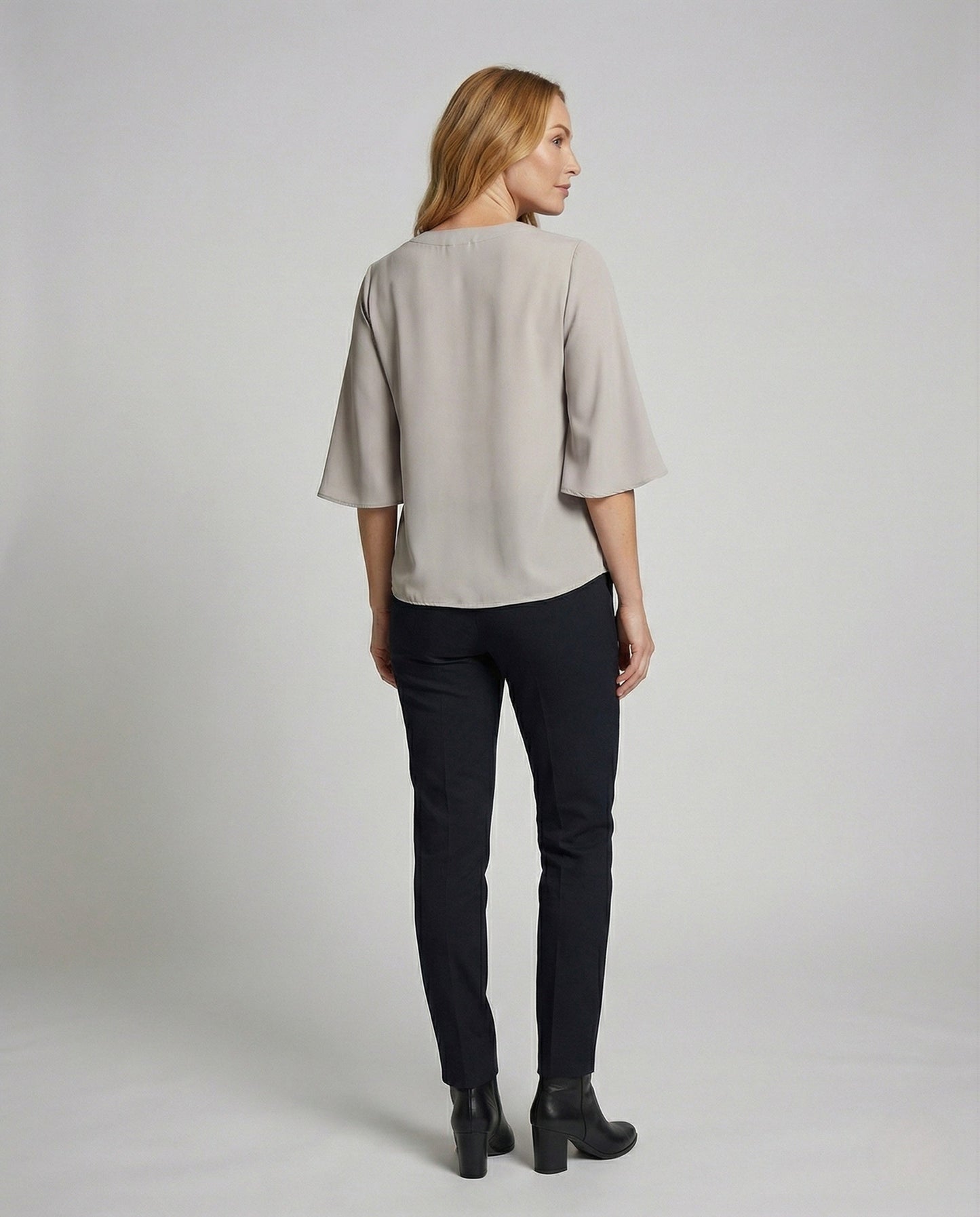 Product 15520725696842 - back_view