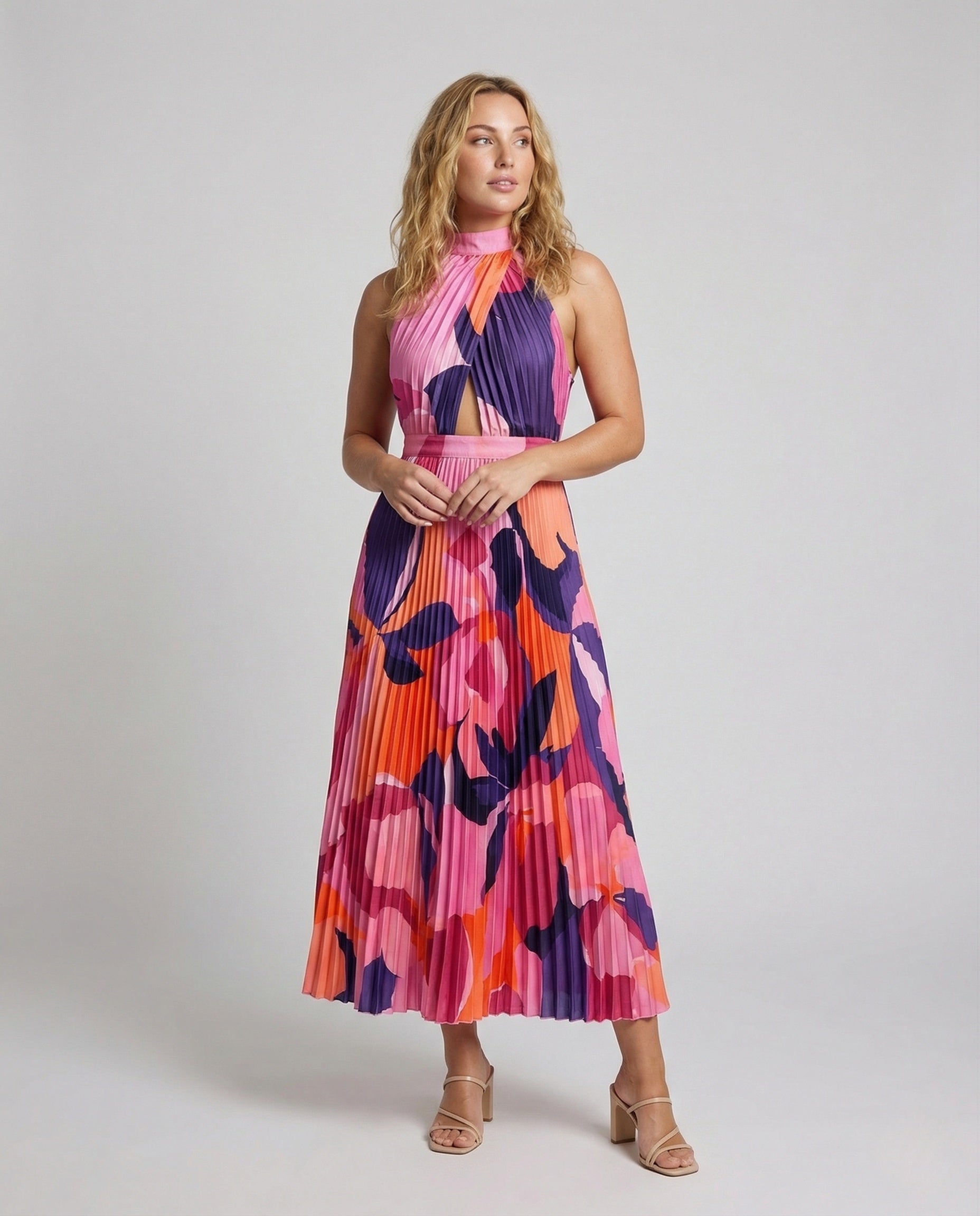 Damen Maxikleid Plissee Cutouts Schwarz - Eveloria