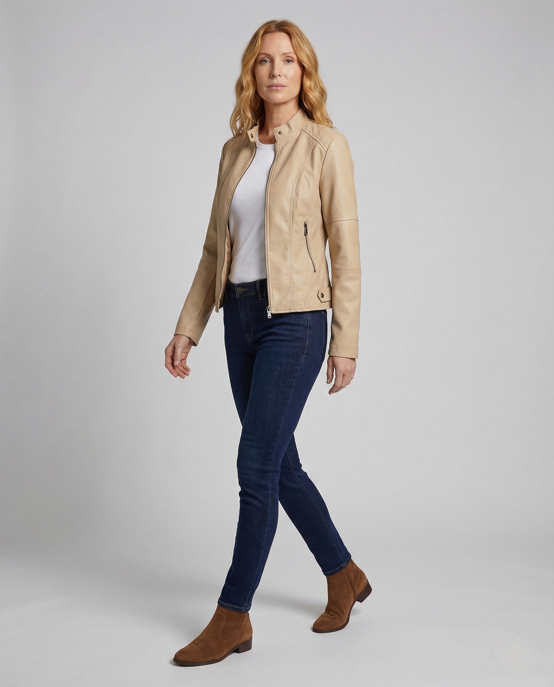 Damen Taillierte Kunstlederjacke Stehkragen - Eveloria