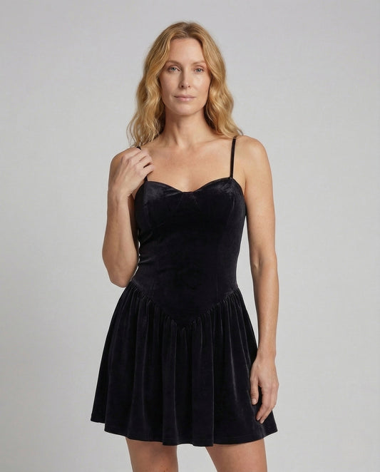 Damen Minikleid aus Samt mit Herz-Ausschnitt und Spaghettiträgern - Eveloria