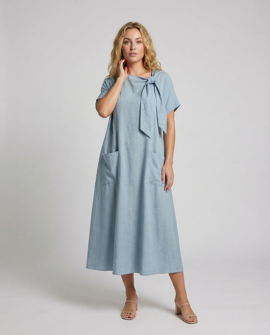 Damen Maxikleid mit Knotenkragen und Taschen - Eveloria