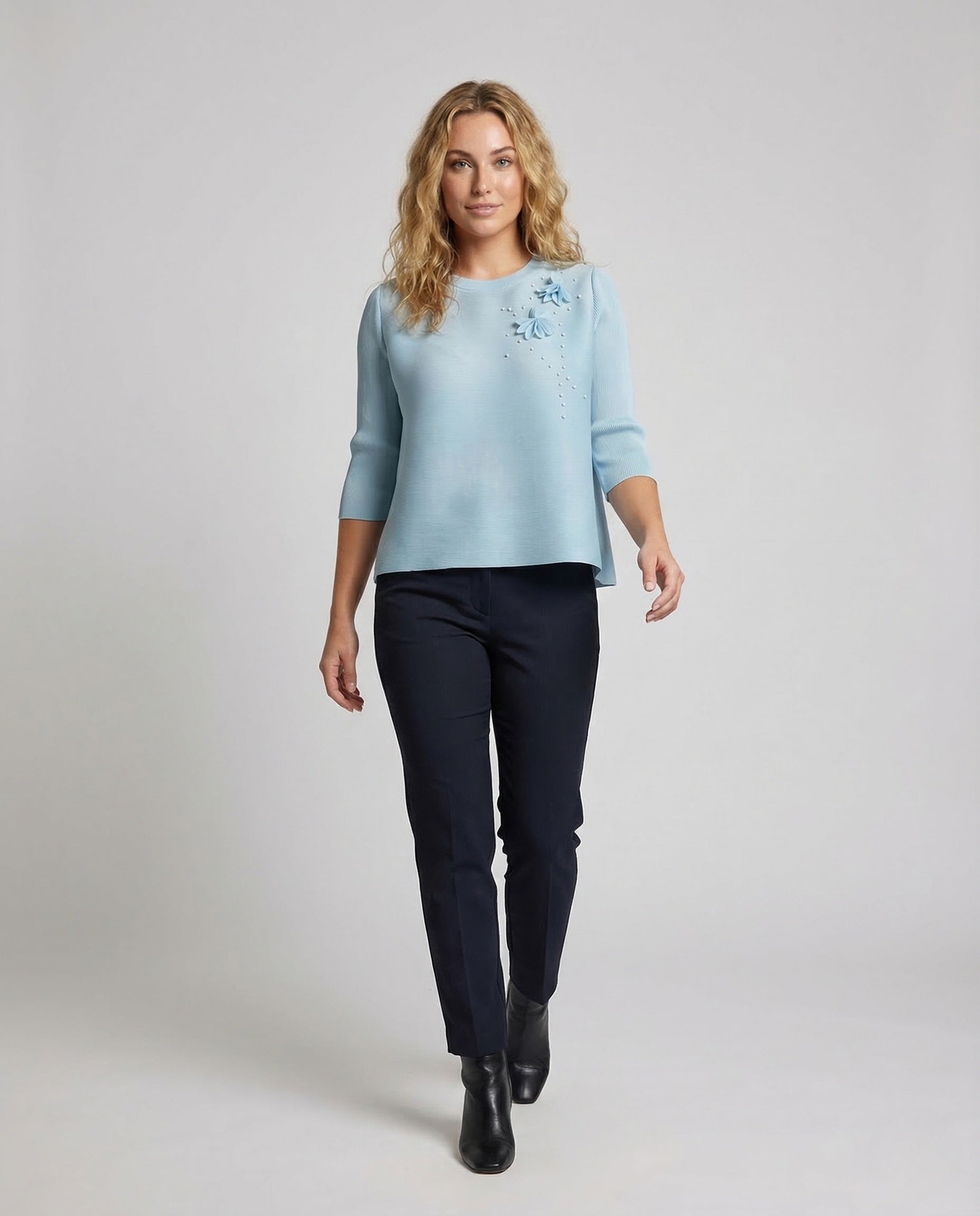 Damen Bluse Weit mit Blütenapplikation - Eveloria