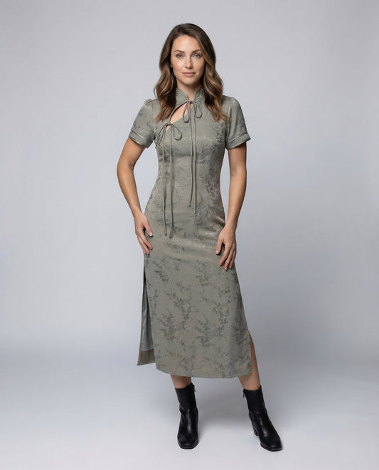 Damen Maxikleid mit Mandarin Kragen und Seitenschlitz - Eveloria