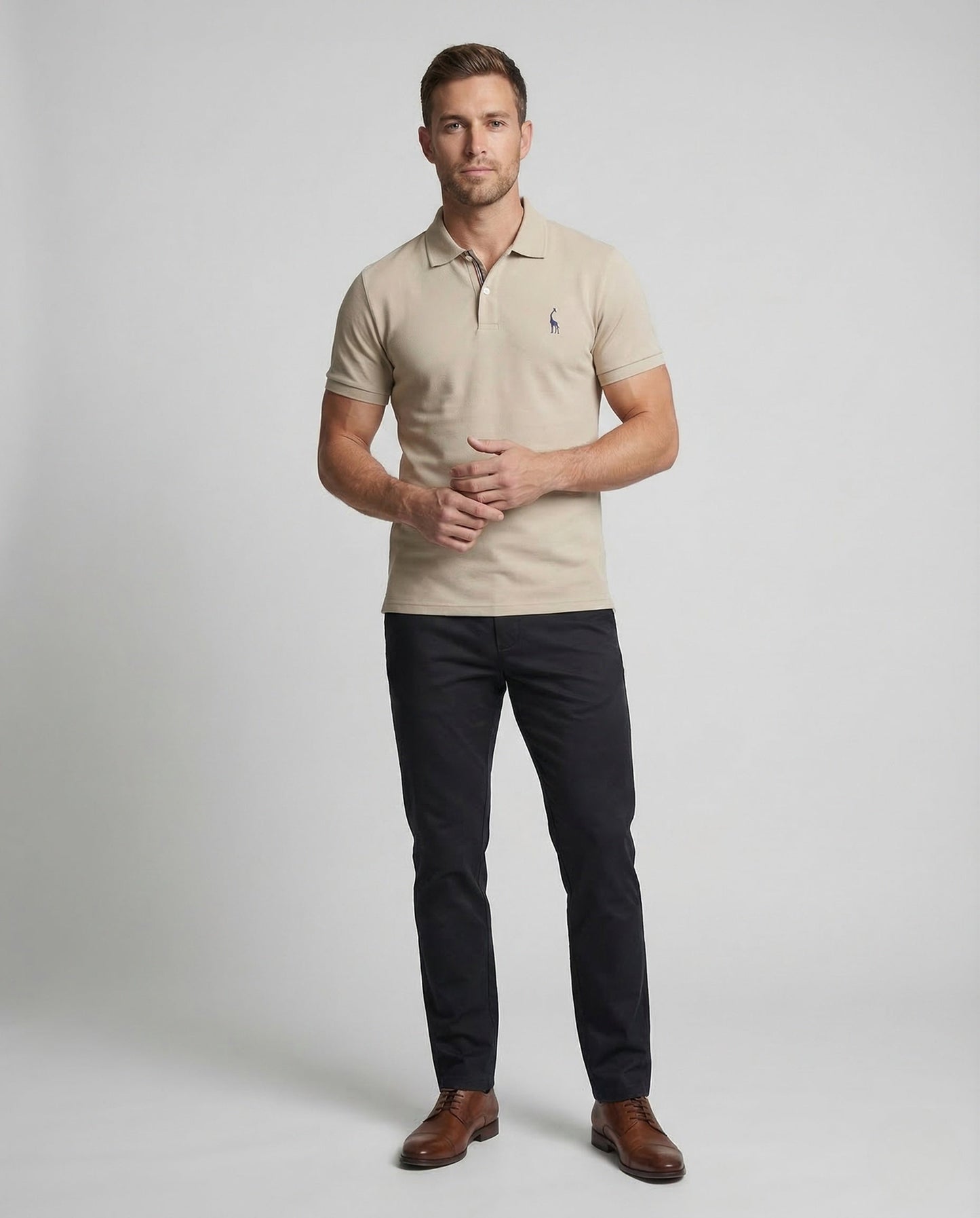 Herren Poloshirt Kurzarm Piqué Emblem wird zu:
Herren Kurzarm - Eveloria