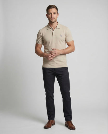 Herren Poloshirt Kurzarm Piqué Emblem wird zu:
Herren Kurzarm - Eveloria