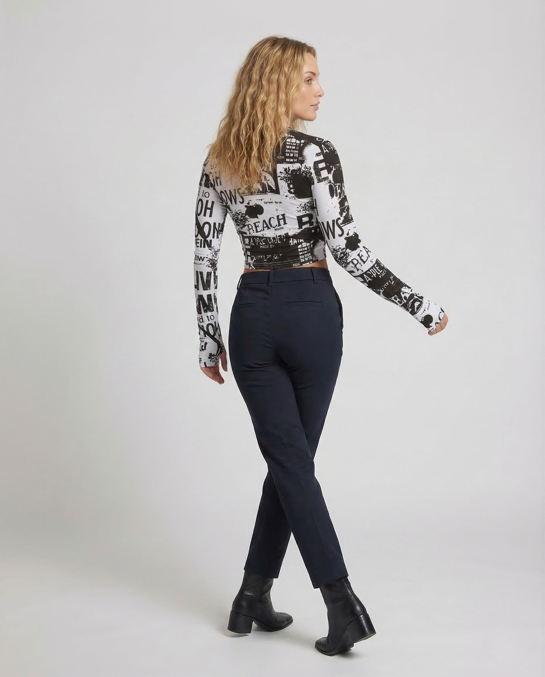 Product 15533329908042 - back_view