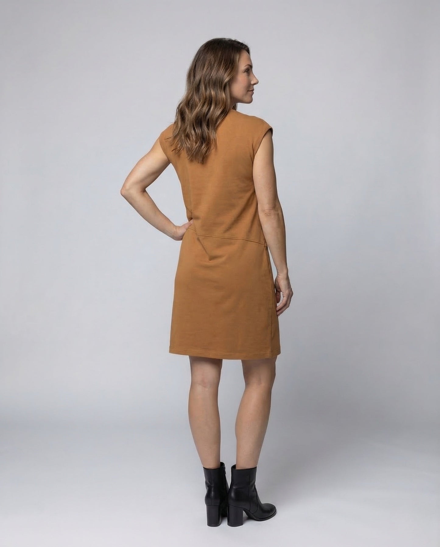 Product 15533334659402 - back_view