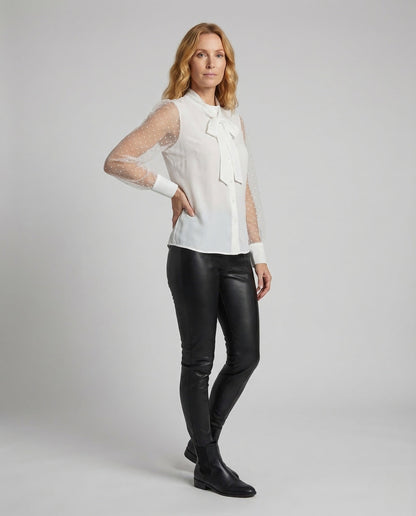 Damen Chiffon Bluse mit Schleifenkragen und Perlen - Eveloria
