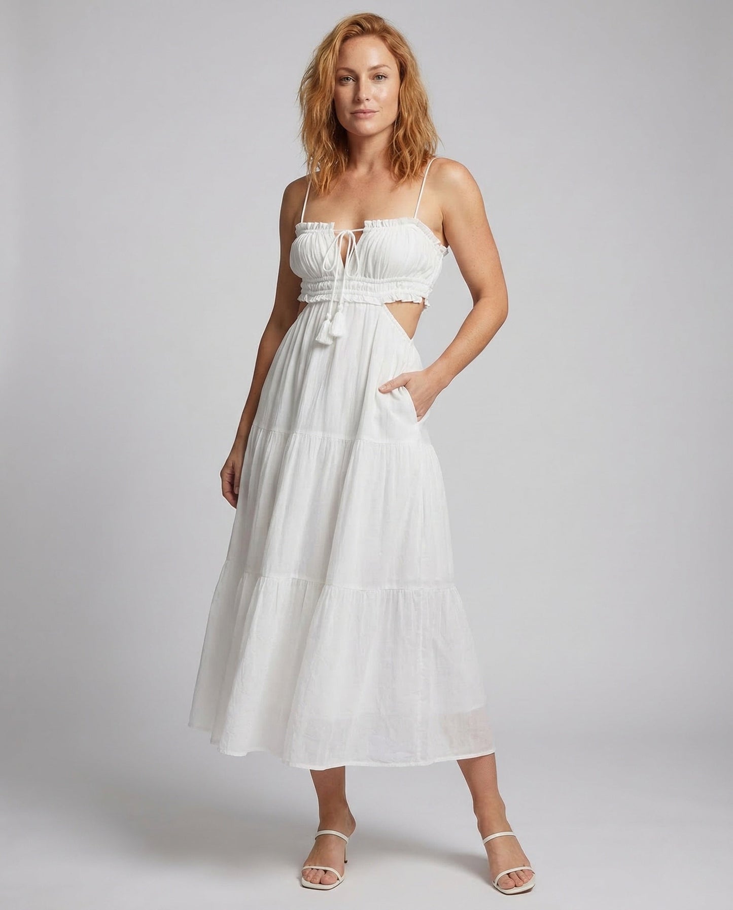 Damen Maxikleid mit Cut-Out-Details und Stufenrock - Eveloria