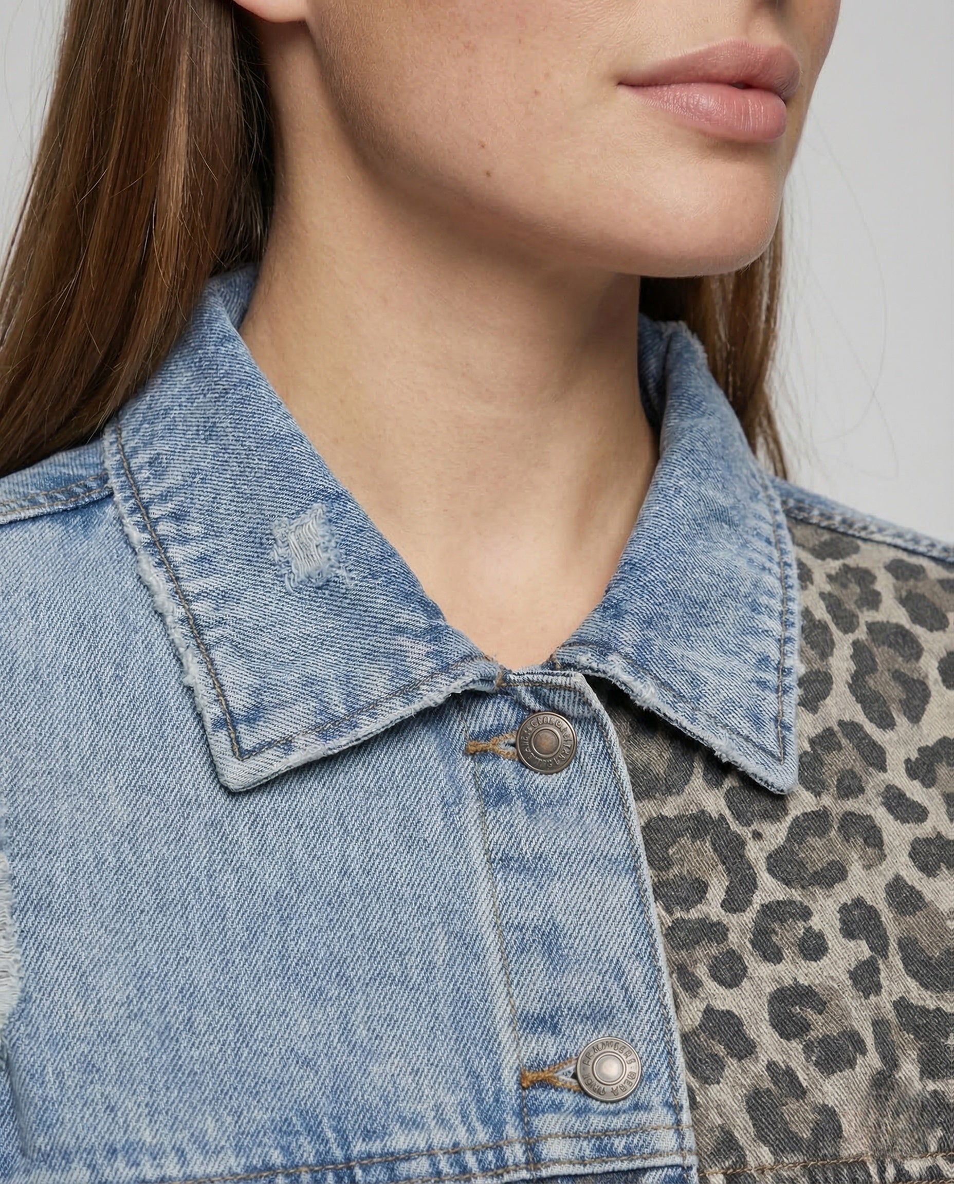 Product 15533358547274 - close_up_detail