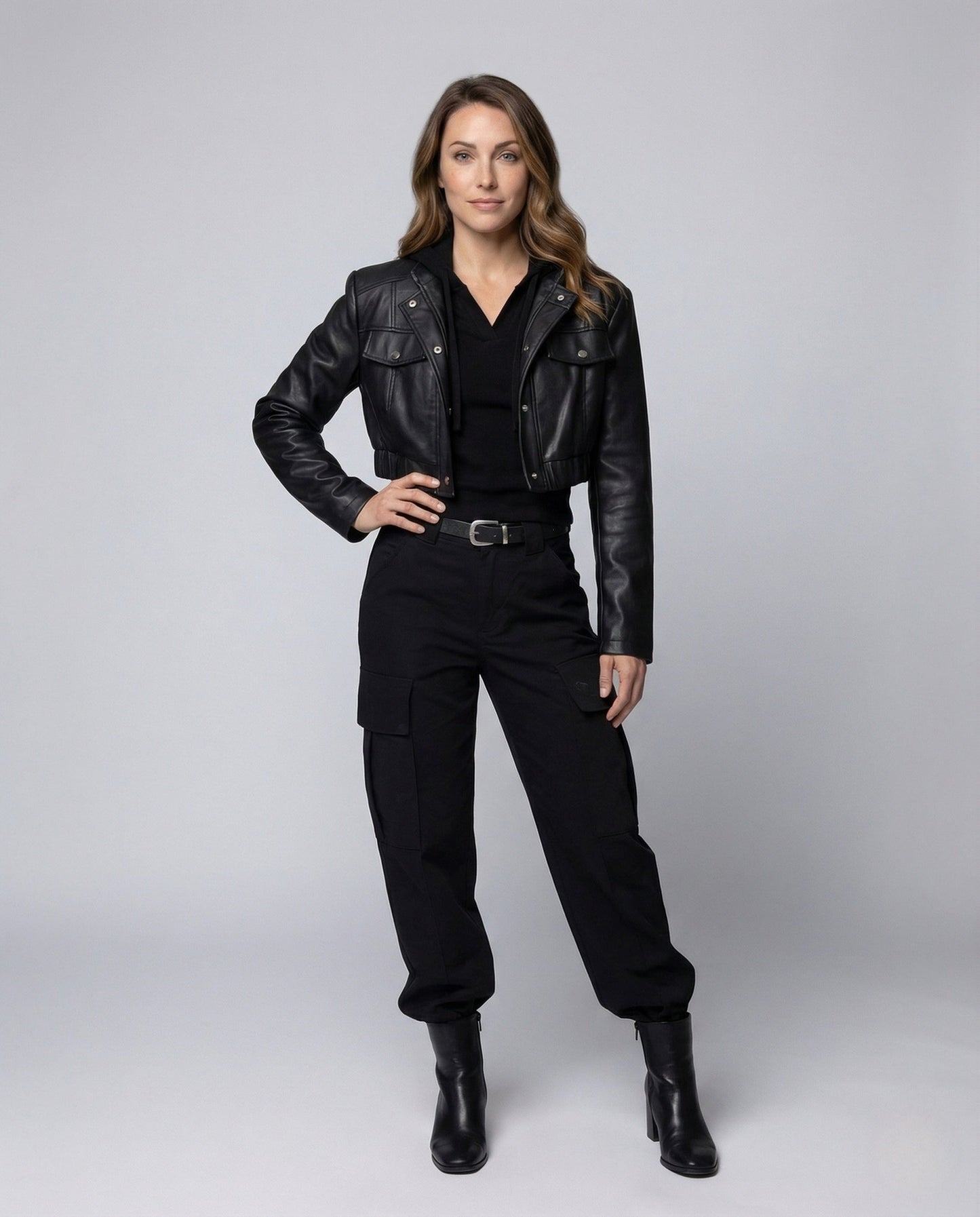 Damen Bikerjacke Kunstleder Schulterpolster Schwarz - Eveloria