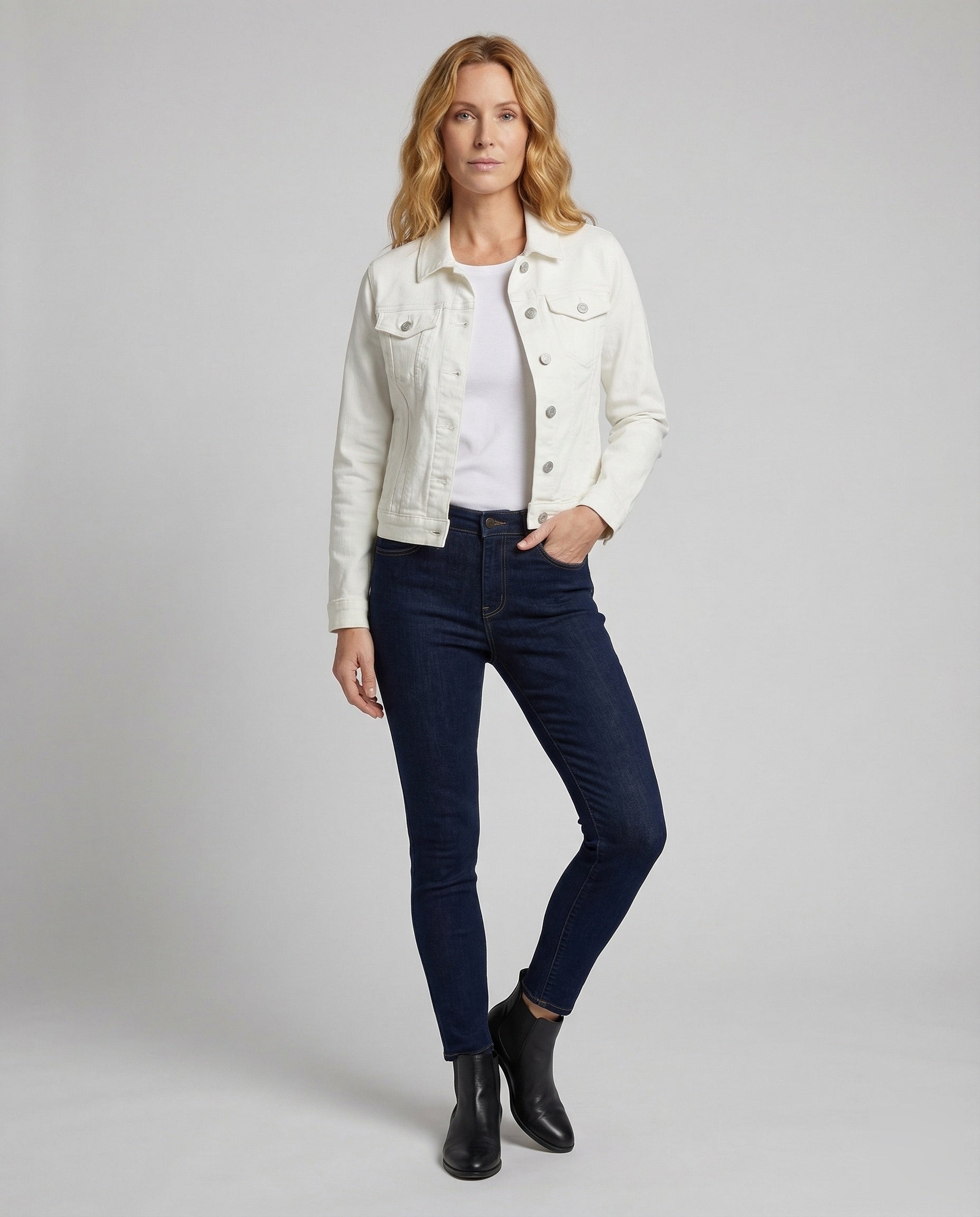 Damen Truckerjacke aus Used-Denim - Eveloria