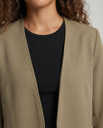 Product 15535325708618 - close_up_detail