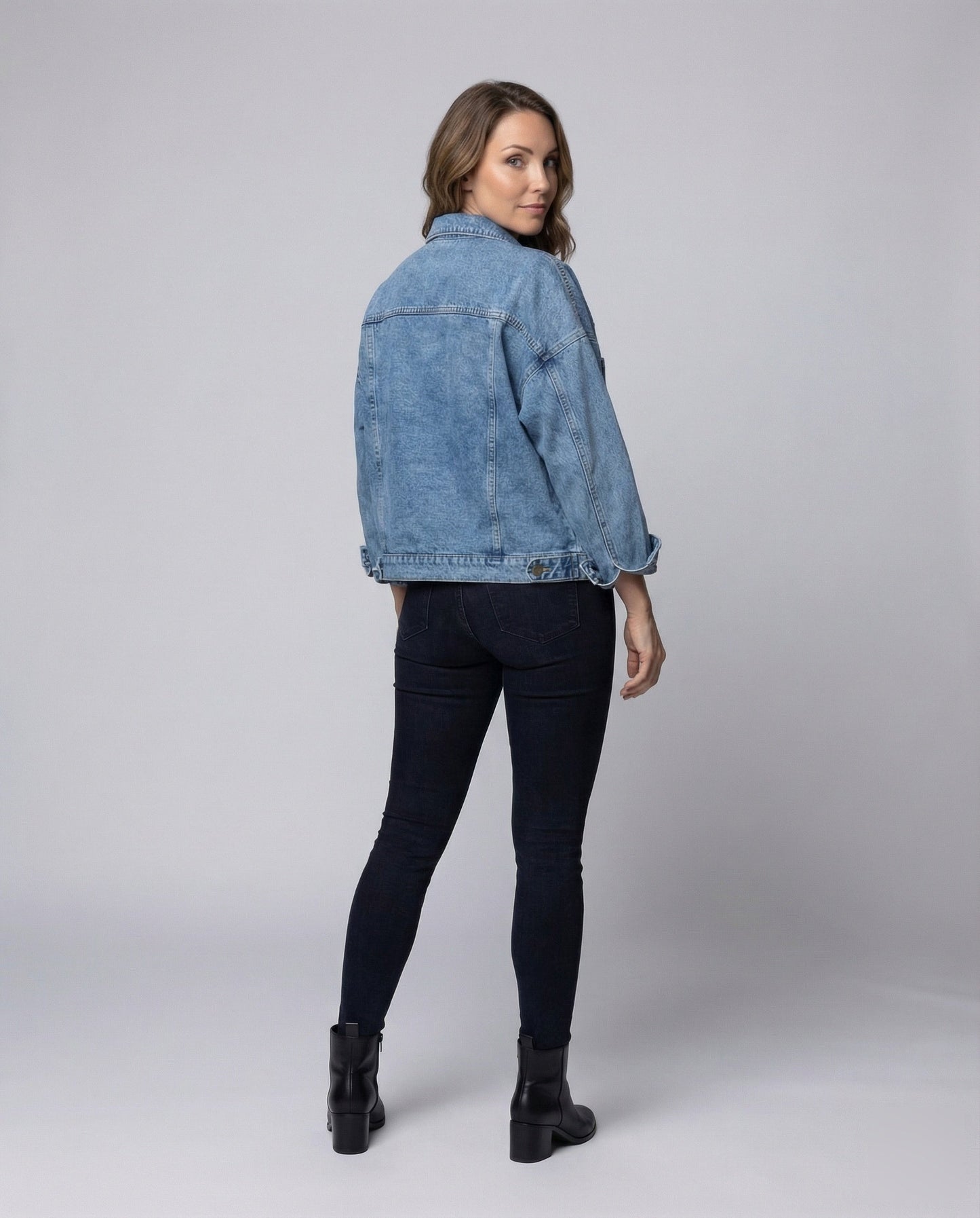 Product 15535337111882 - back_view