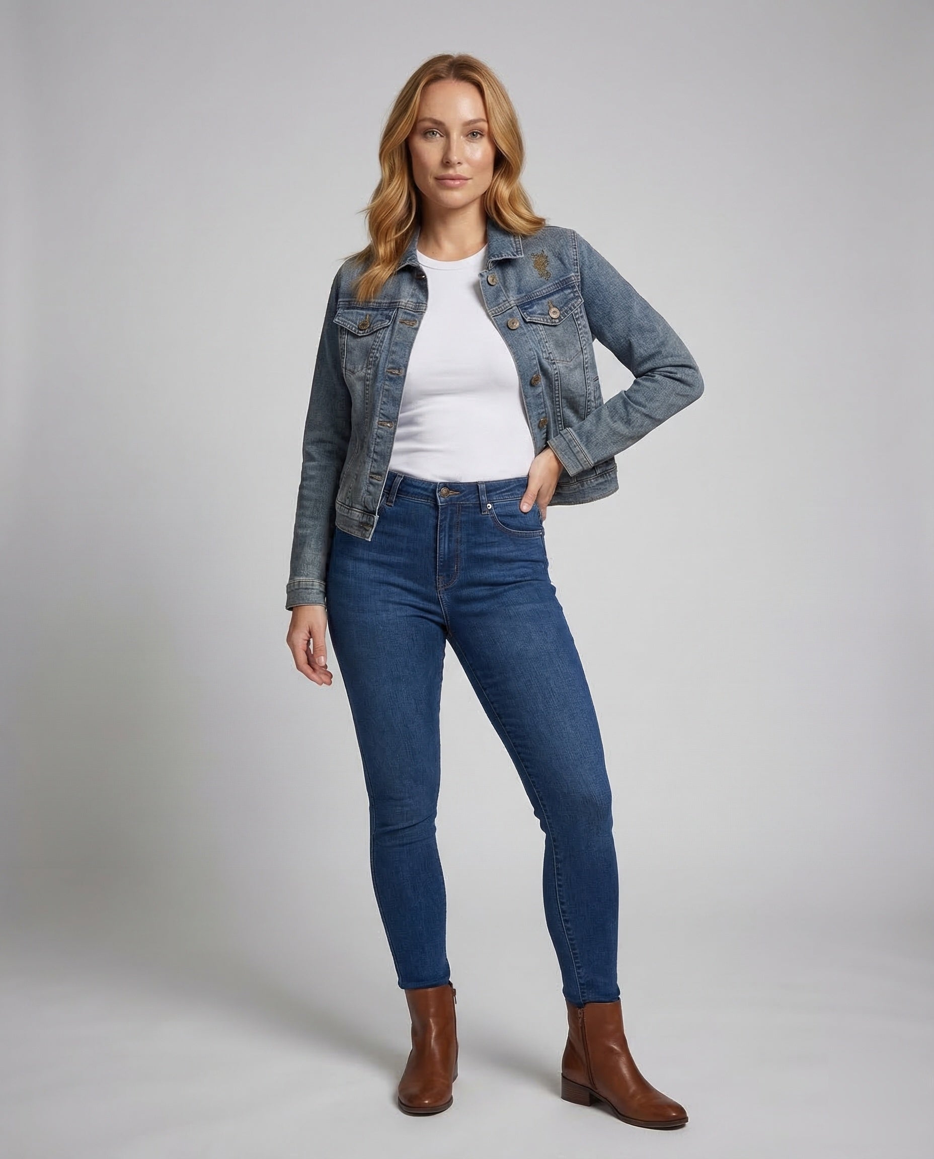 Damen Jeansjacke Bestickt Herz wird zu:
Damen Jeansjacke mit - Eveloria