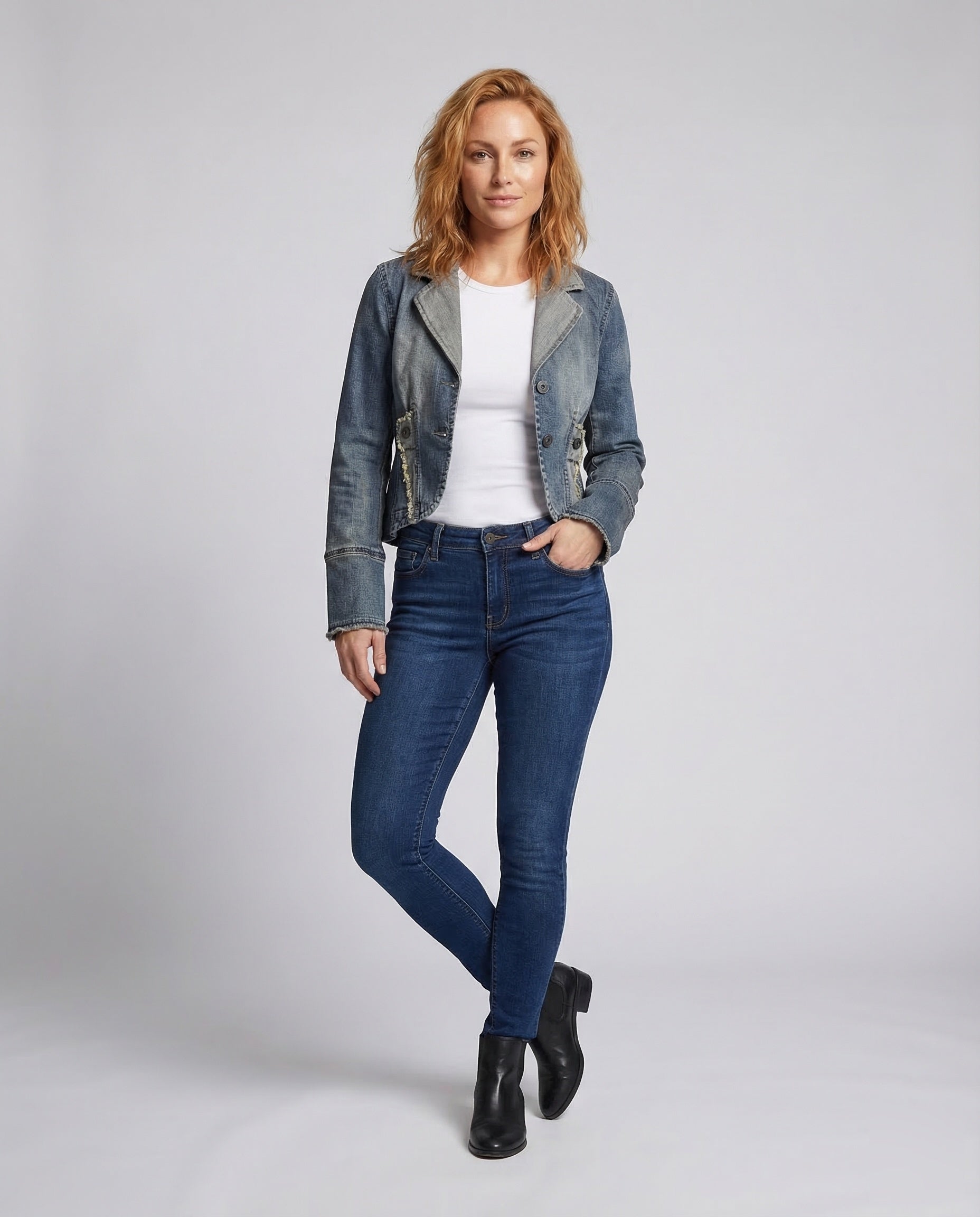 Damen Taillierten Jeansblazer - Eveloria