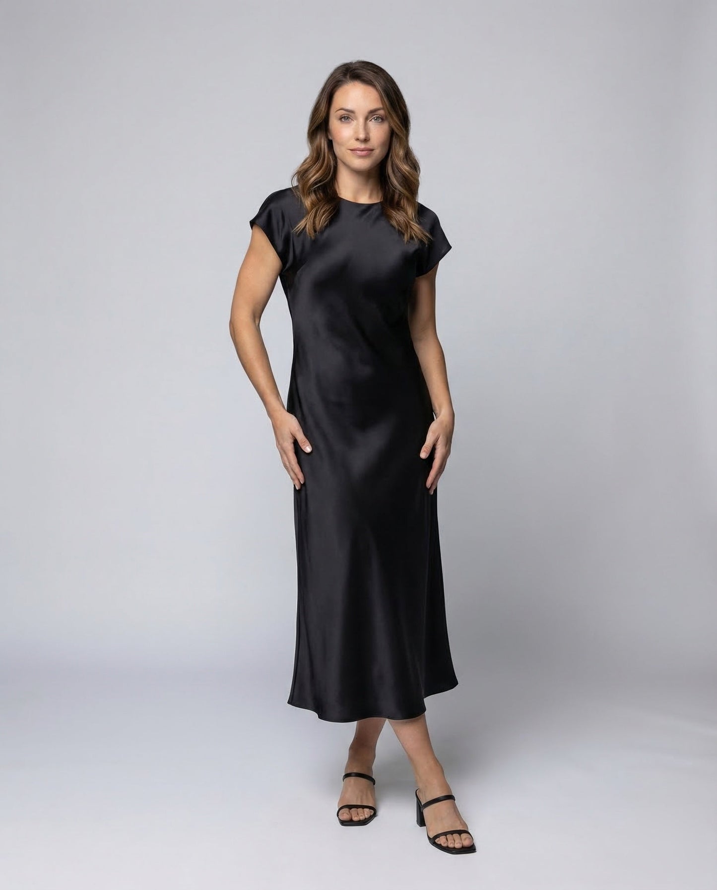 Damen Maxikleid Satin Kimonoärmel - Eveloria