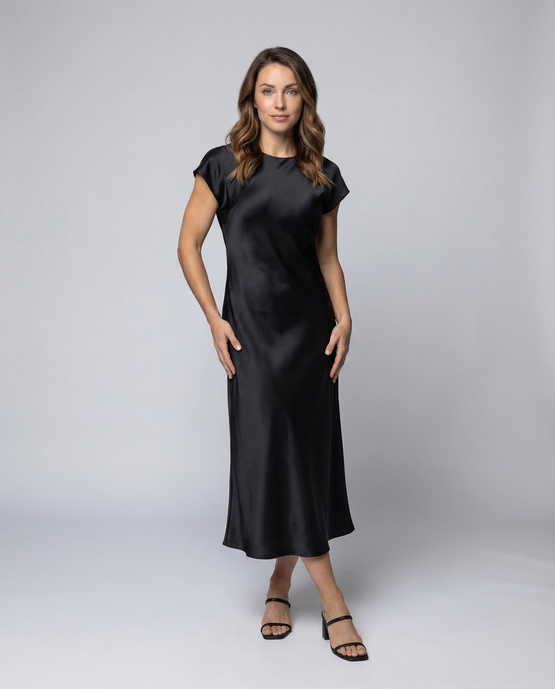 Damen Maxikleid Satin Kimonoärmel - Eveloria