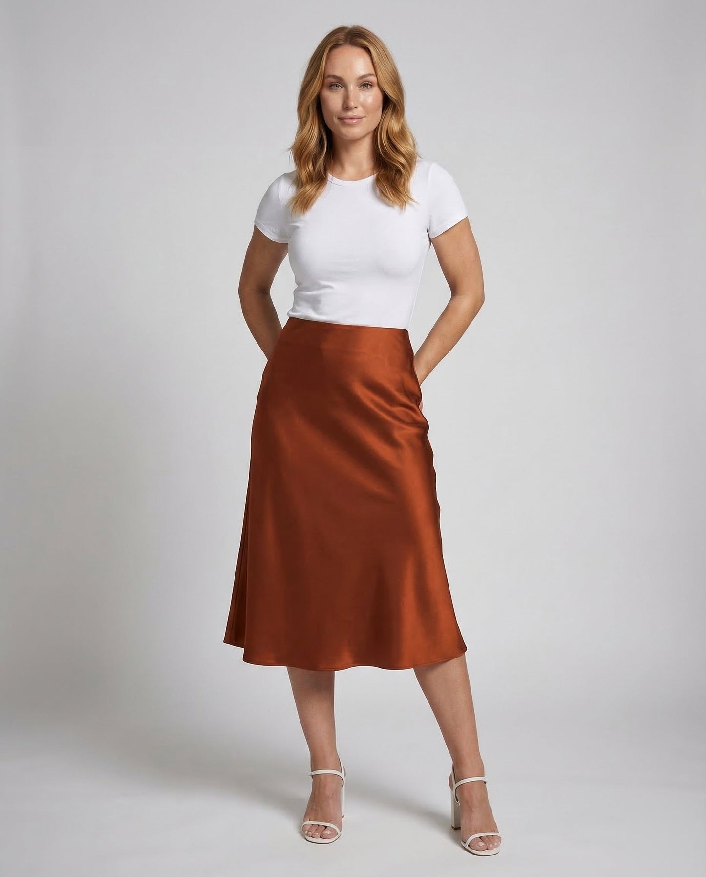 Damen Taillierten Satin Midirock - Eveloria