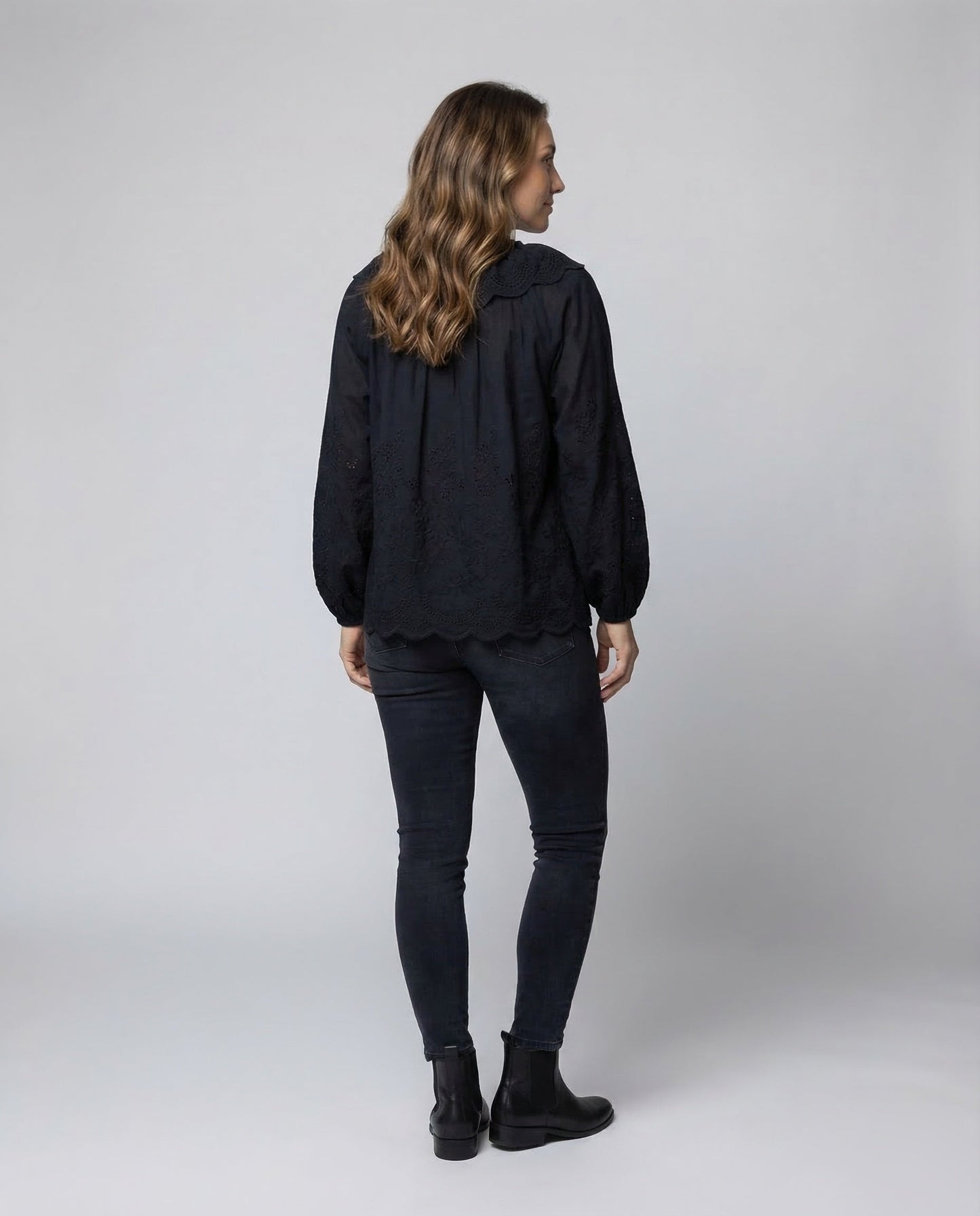 Product 15537211113802 - back_view