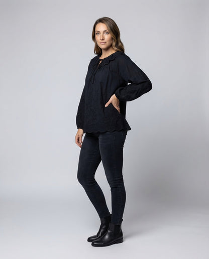 Damen Bluse mit Lochstickerei und Volant - Eveloria