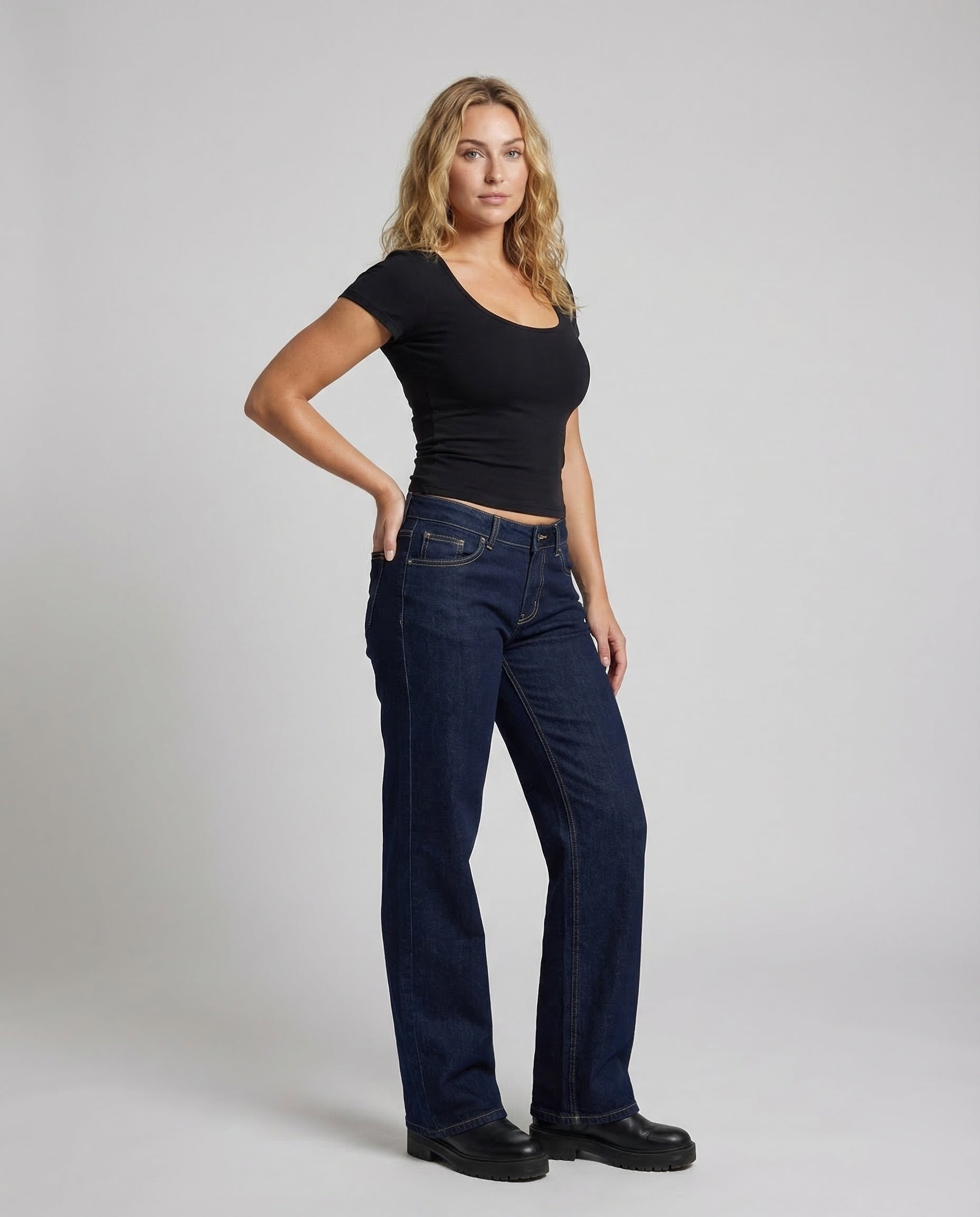 Damen High Waist Jeans Weite Bein Schwarz - Eveloria