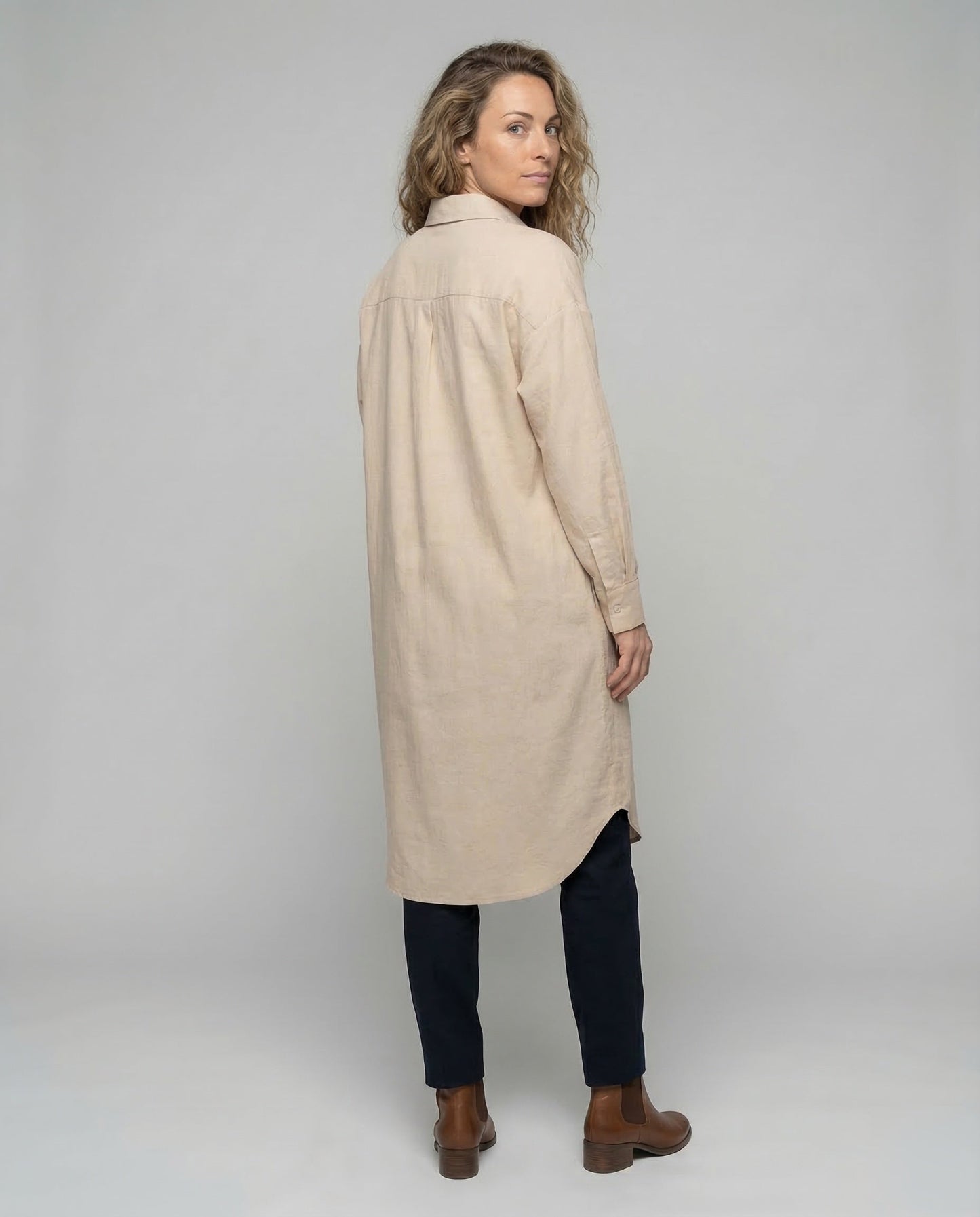 Product 15539115786570 - back_view