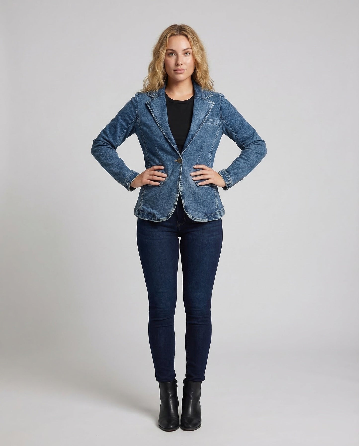Damen Jeansblazer Tailliert mit Pattentaschen - Eveloria