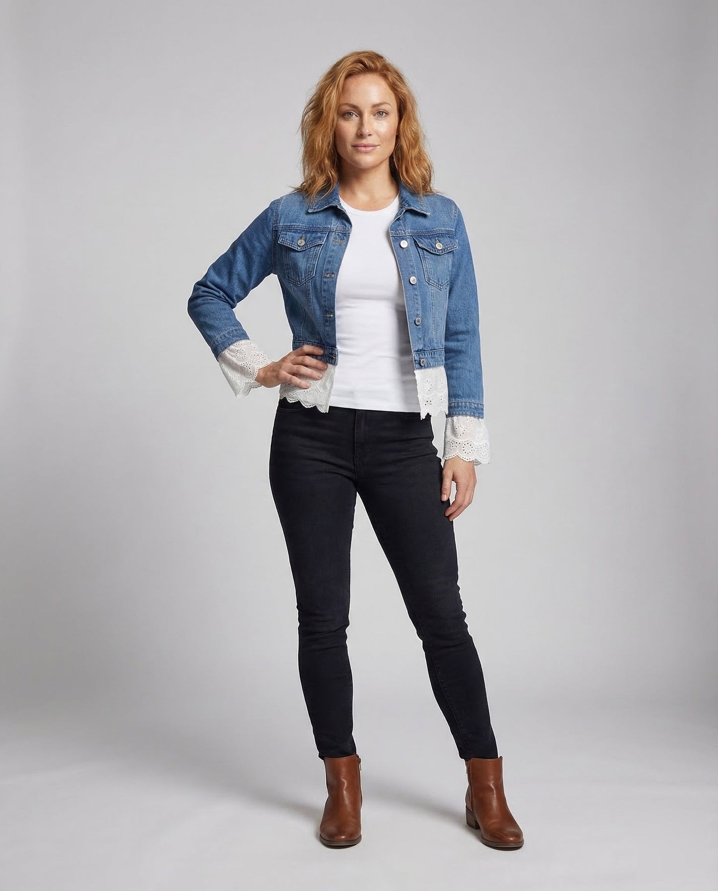 Damen Kurzjacke Jeans Lochstickerei Blau - Eveloria