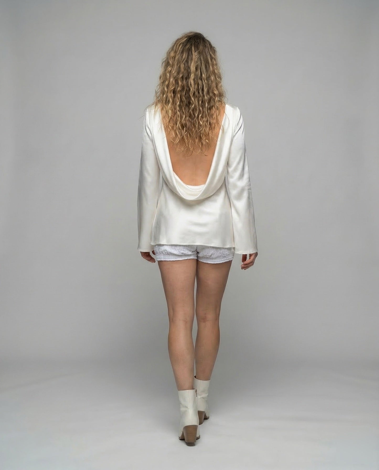 Product 15539131711818 - back_view