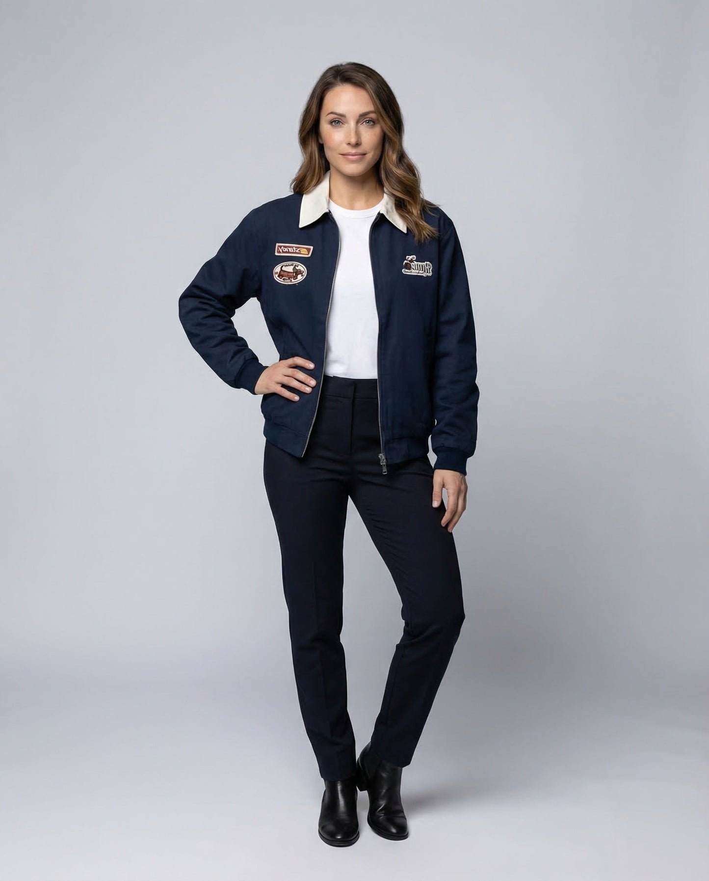 Damen College-Blouson Reißverschluss Aufnäher wird zu:
Damen Blouson - Eveloria