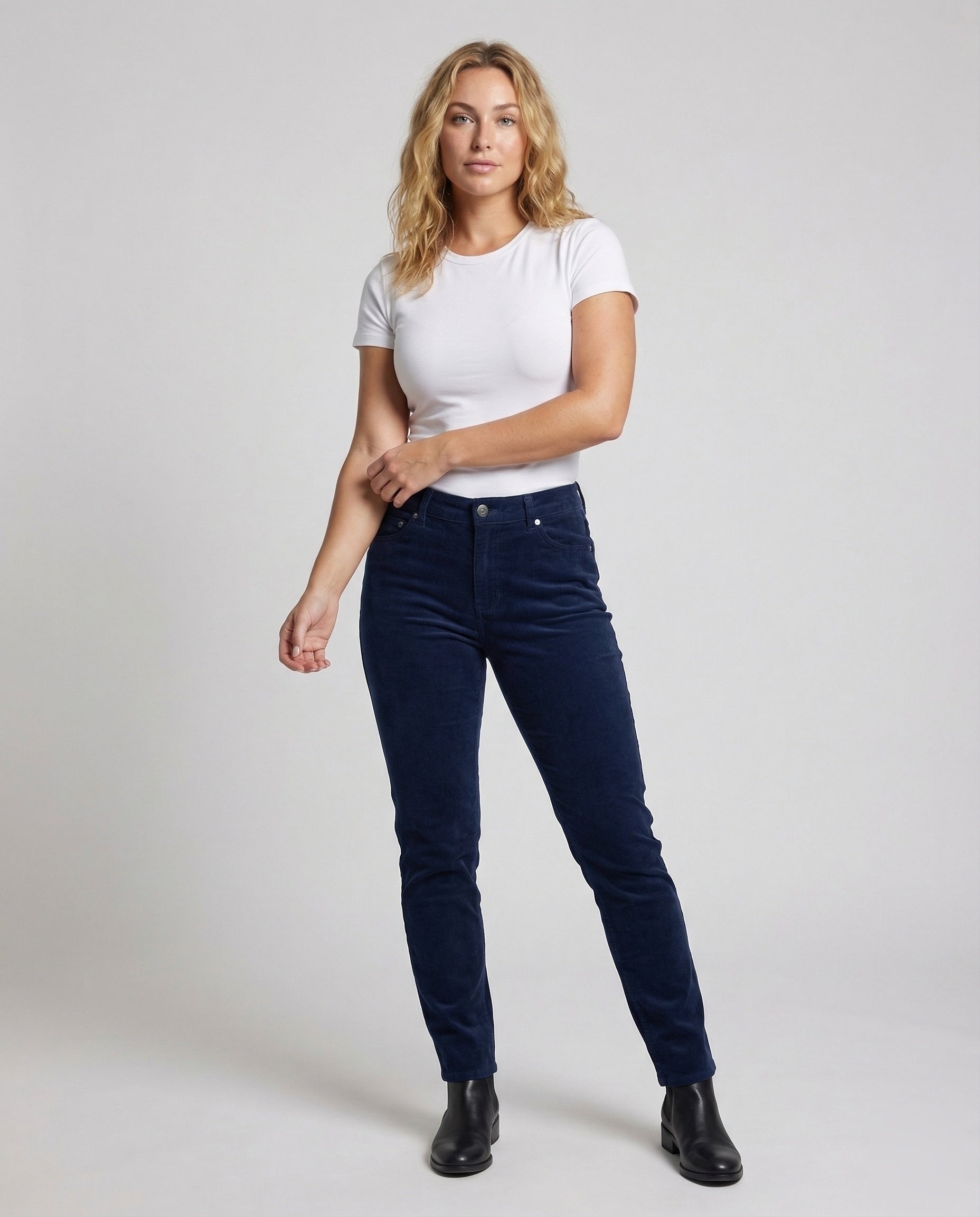 Damen Jeanshose Feincord dunkelblau - Eveloria